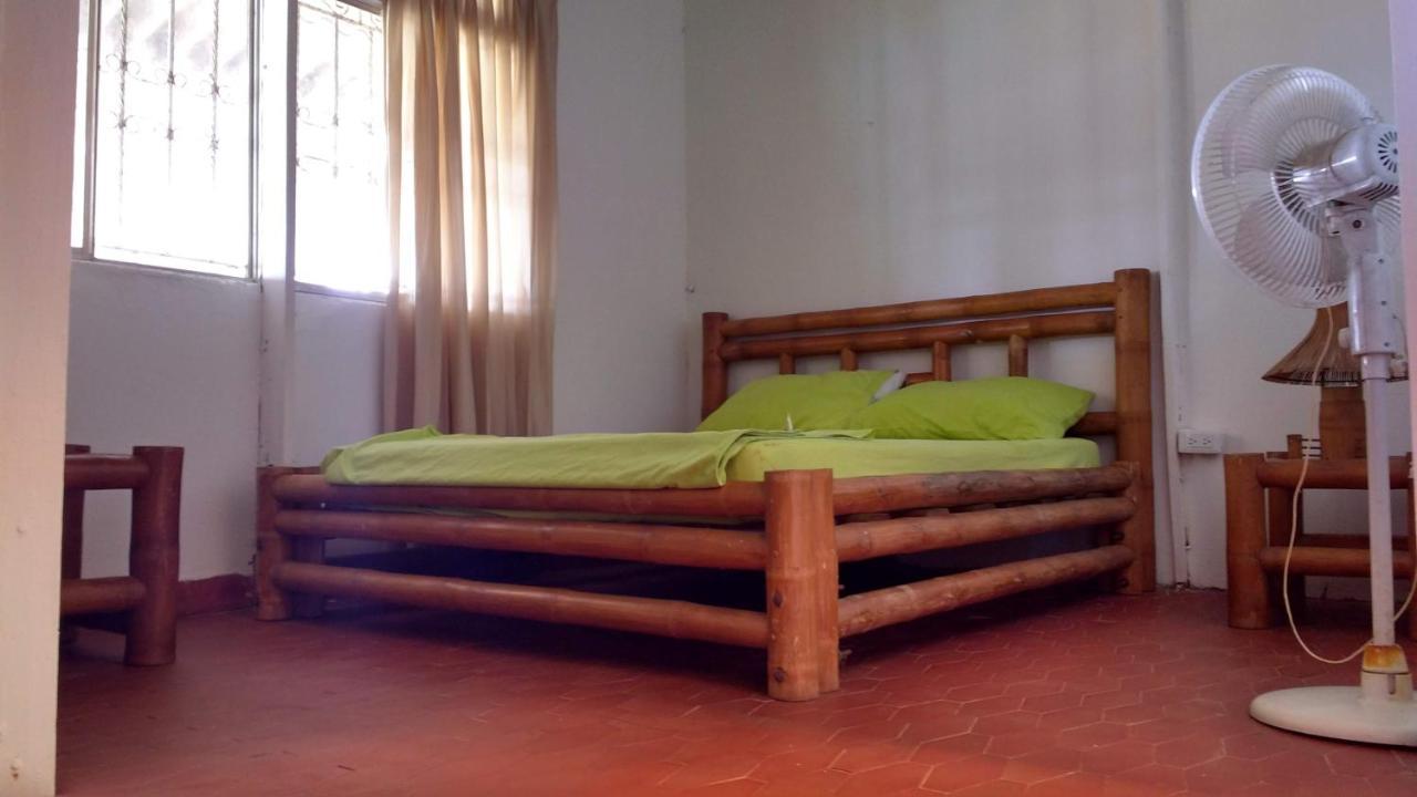 Los Cocos Hostal Bazan Exteriér fotografie